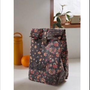 UO Floral Insulated Lunch / Picnic Bag